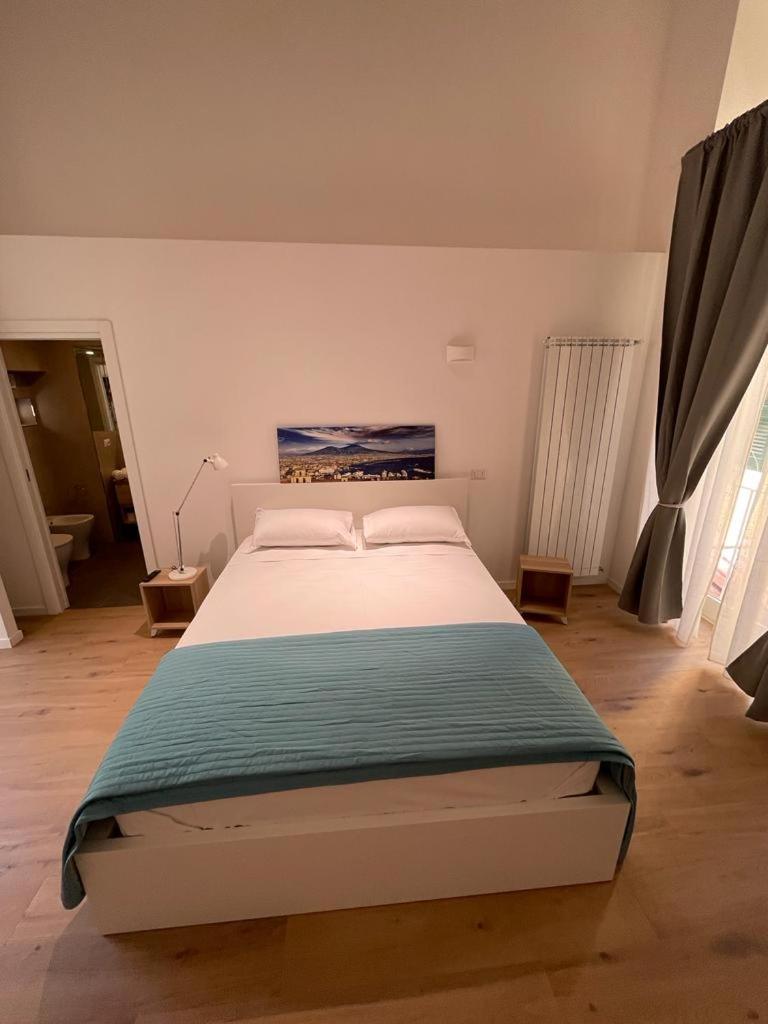 Nabi Suite Riviera نابولي المظهر الخارجي الصورة